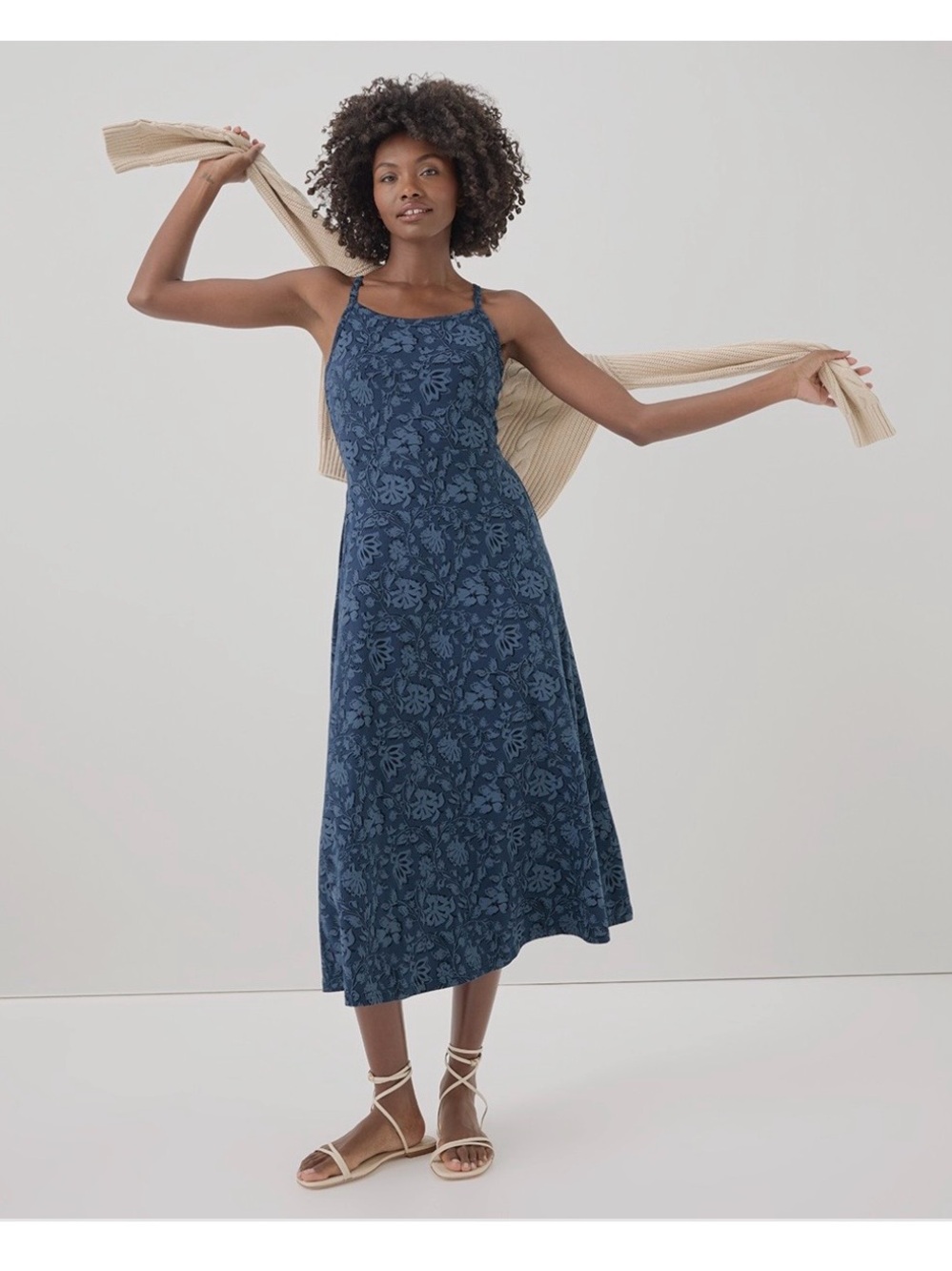 Pact Women's Fit & Flare Midi Dress medium SHORT in Batik Vine French Navy